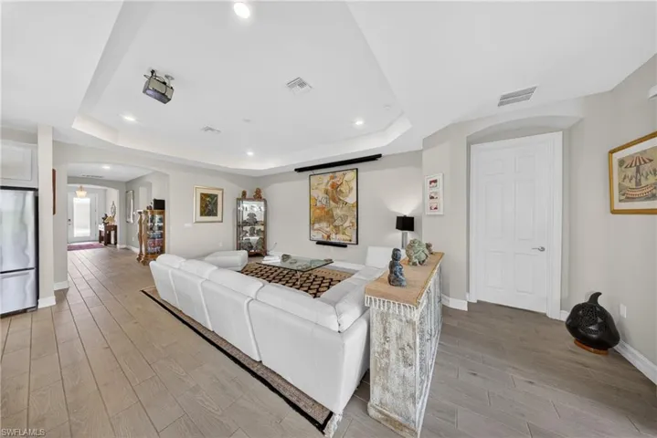 18698  Royal Hammock  BLVD, Naples, FL 34114