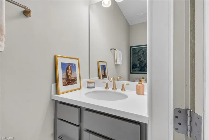 18698  Royal Hammock  BLVD, Naples, FL 34114
