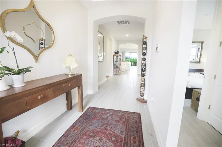 18698  Royal Hammock  BLVD, Naples, FL 34114