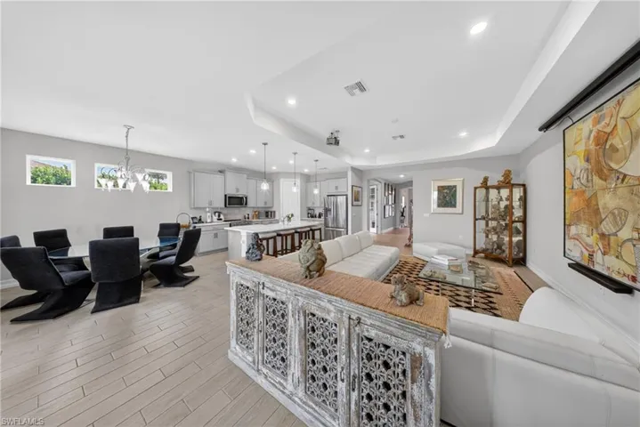 18698  Royal Hammock  BLVD, Naples, FL 34114