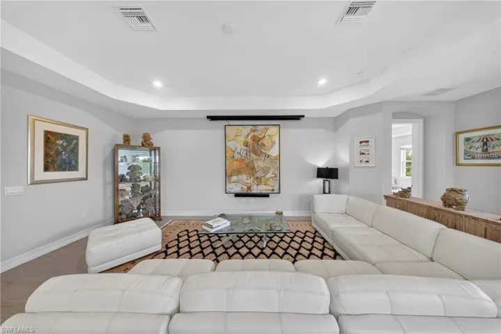 18698  Royal Hammock  BLVD, Naples, FL 34114