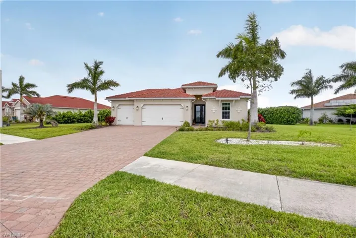 18698  Royal Hammock  BLVD, Naples, FL 34114
