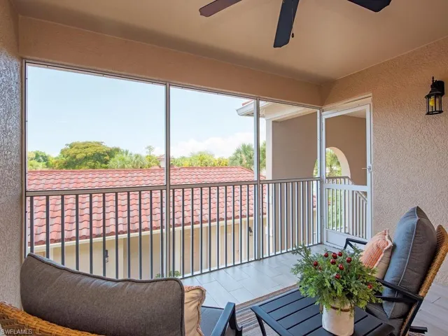 2790 Cypress Trace Cir 2226, Naples, Florida 34119