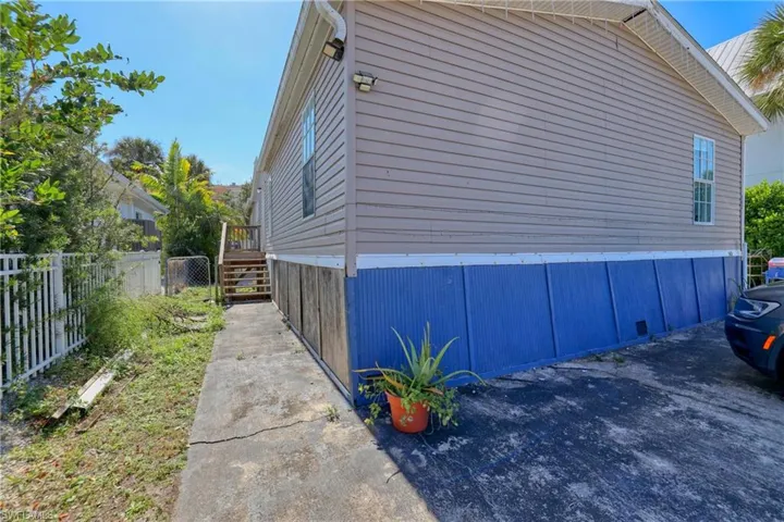 View of side of home