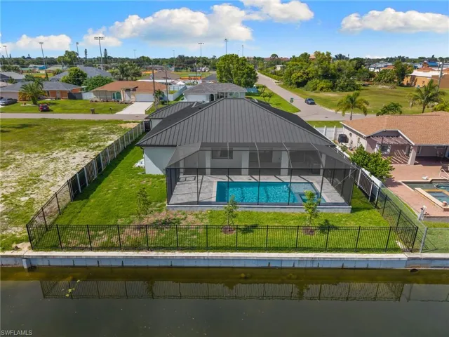 1516 Ne 2nd Ter, Cape Coral, Florida 33909