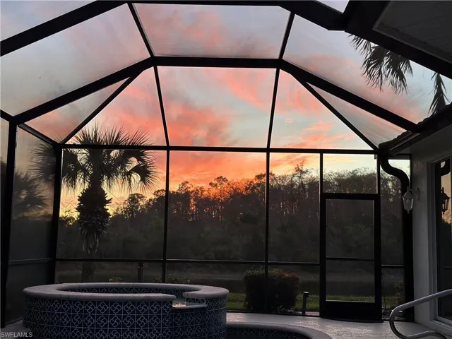 Seller photos of the beautiful sunset views!