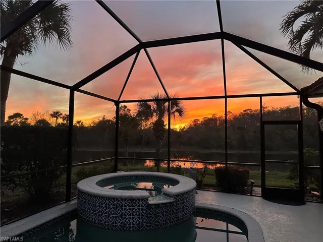 Seller photos of the beautiful sunset views!