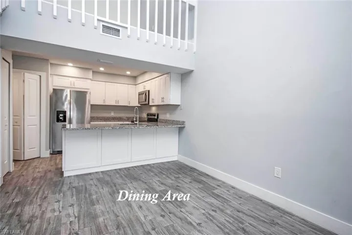 Breakfast bar and dining area under the ceiling fan
