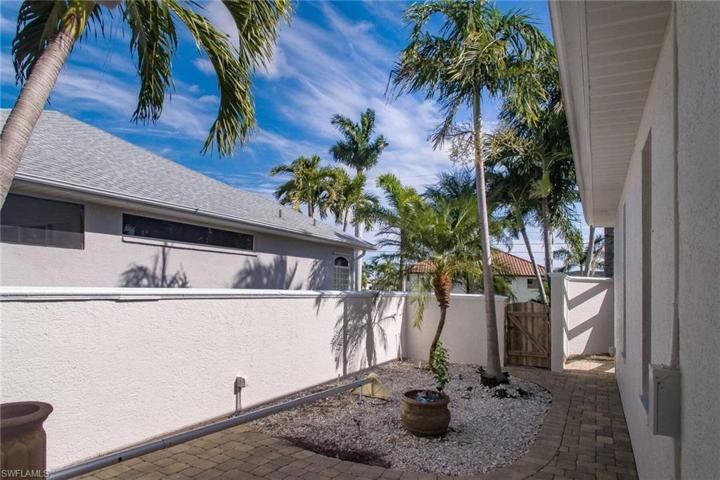 4424 SW 19th PL, CAPE CORAL FL 33914