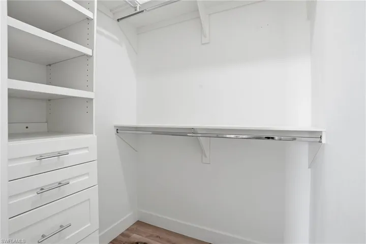 Guest bedroom 2 walk in closet