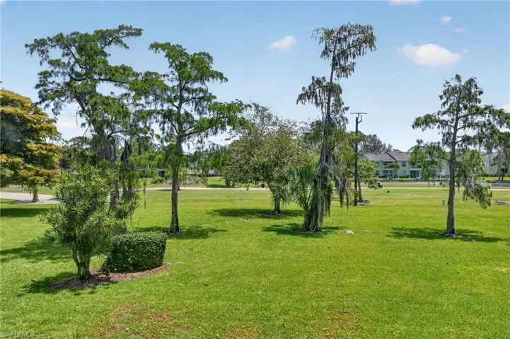 1084 Forest Lakes Dr 7205, Naples, Florida 34105