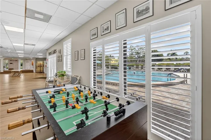 1084 Forest Lakes Dr 7205, Naples, Florida 34105