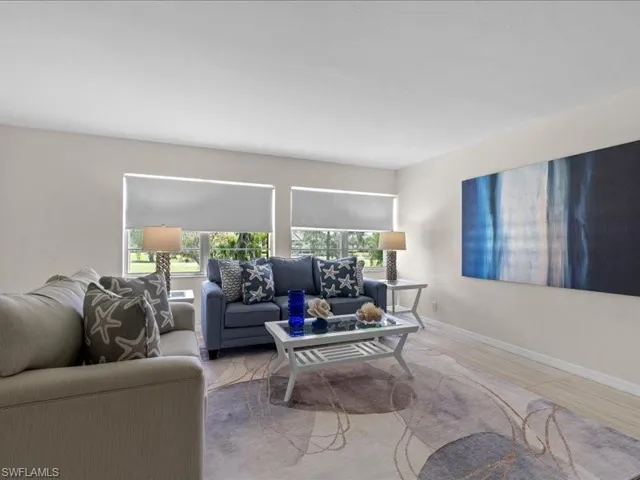 1084 Forest Lakes Dr 7205, Naples, Florida 34105
