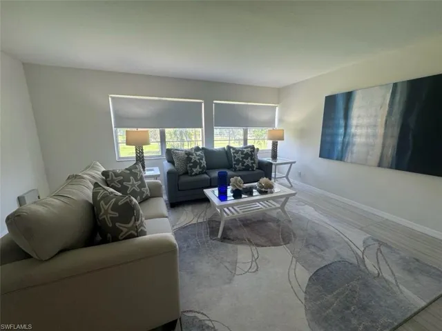 1084  Forest Lakes  DR, Naples, FL 34105