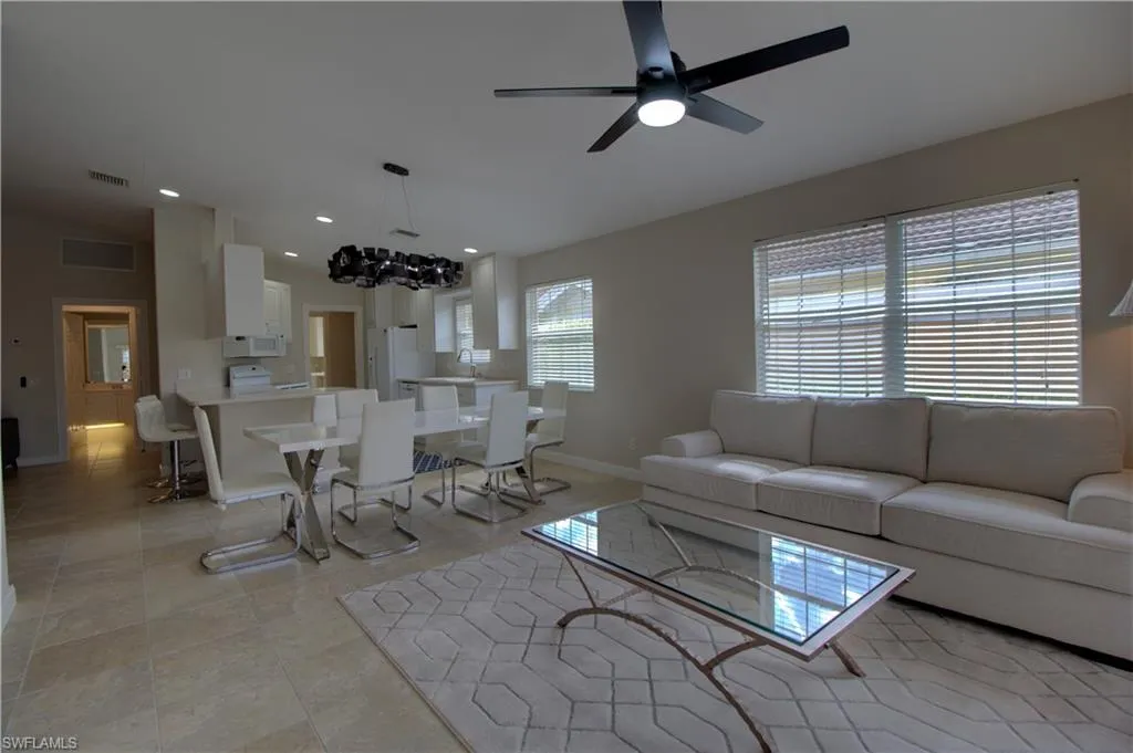 7622 Novara CT, Naples, FL 34114,224067552