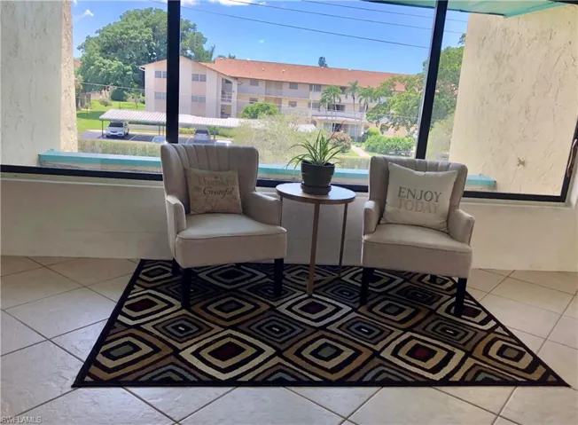 Entry  lobby area to condo