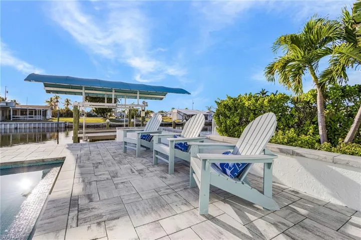 2823 8th Ave, St. James City, Florida 33956