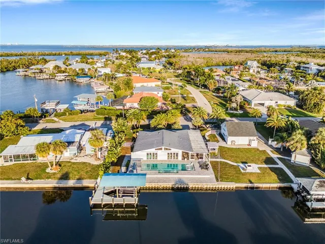 2823 8th Ave, St. James City, Florida 33956