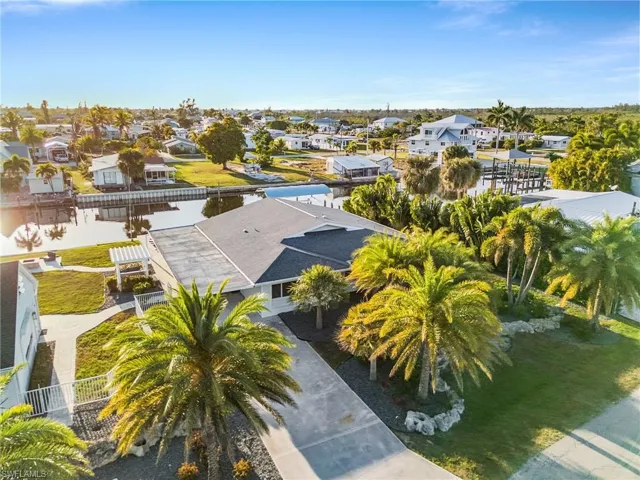 2823 8th Ave, St. James City, Florida 33956