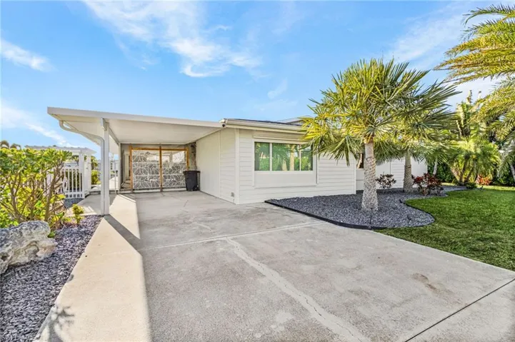 2823 8th Ave, St. James City, Florida 33956