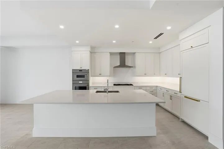 4810 Pelican Colony 903, Bonita Springs, Florida 34134