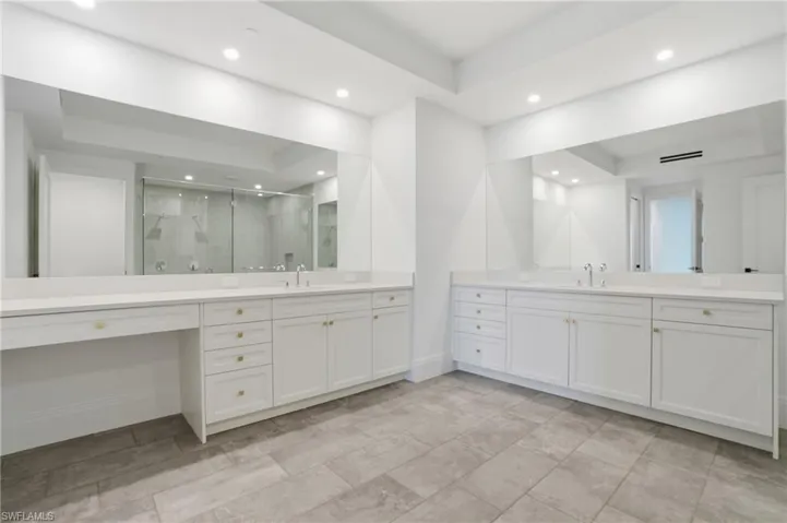 4810 Pelican Colony 903, Bonita Springs, Florida 34134