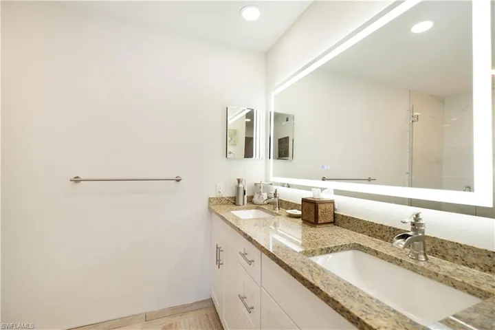 2008 Rookery Bay Dr # 1102, Naples, Florida 34114