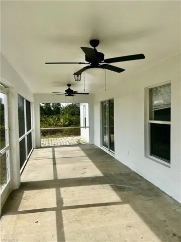 2915  7th W ST, Lehigh Acres, FL 33971