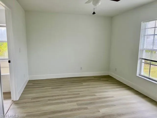2915  7th W ST, Lehigh Acres, FL 33971