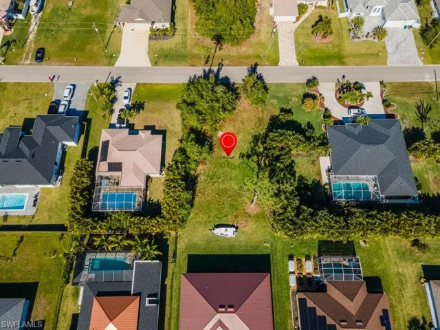 2716 4th Ln, Cape Coral, Florida 33991