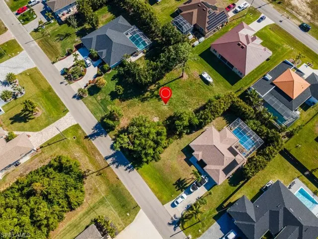 2716 4th Ln, Cape Coral, Florida 33991