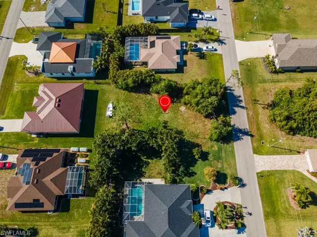 2716 4th Ln, Cape Coral, Florida 33991
