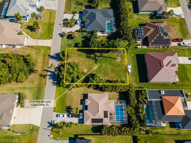 2716 4th Ln, Cape Coral, Florida 33991