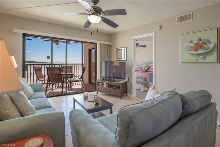 8350 Estero Blvd 323, Fort Myers Beach, Florida 33931