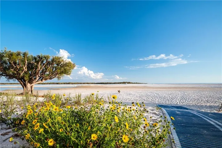 8350 Estero Blvd 323, Fort Myers Beach, Florida 33931