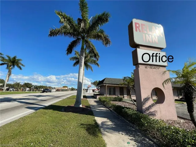 820 E Sugarland  HWY, Clewiston, FL 33440