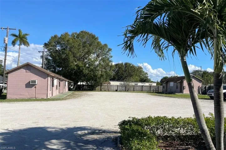 820 E Sugarland  HWY, Clewiston, FL 33440