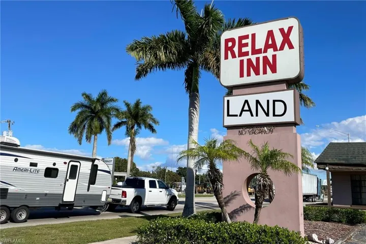 820 E Sugarland  HWY, Clewiston, FL 33440