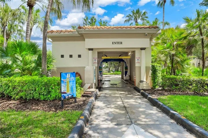 3343 Cayman Ln, Naples, Florida 34119