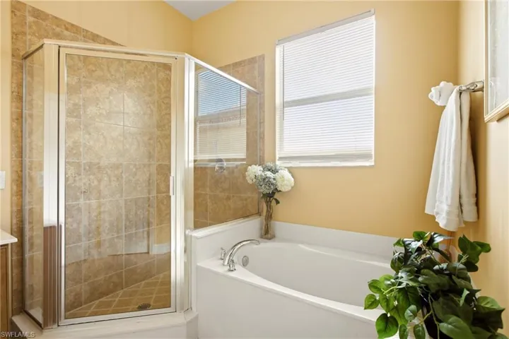 16105 Via Solera Cir 101, Fort Myers, Florida 33908
