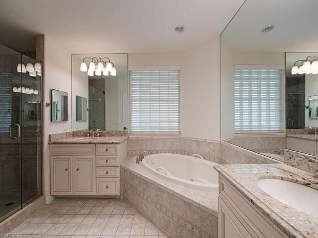 7040  Pelican Bay  BLVD, NAPLES, FL 34108
