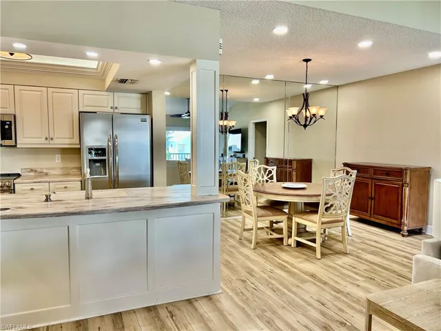 776  Willowbrook  DR, Naples, FL 34108