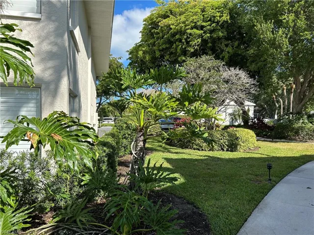 776  Willowbrook  DR, Naples, FL 34108
