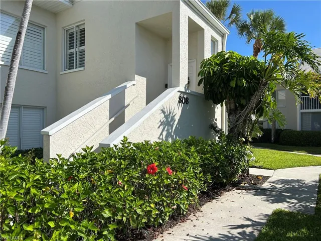 776  Willowbrook  DR, Naples, FL 34108