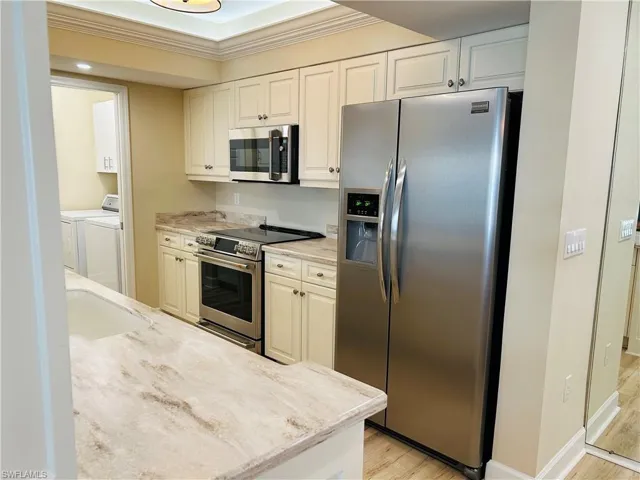 776  Willowbrook  DR, Naples, FL 34108