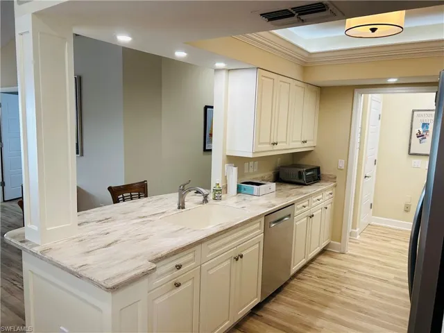 776  Willowbrook  DR, Naples, FL 34108