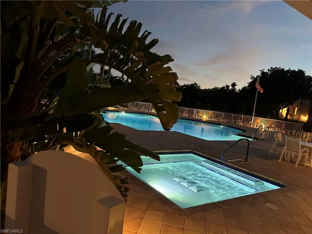 776  Willowbrook  DR, Naples, FL 34108