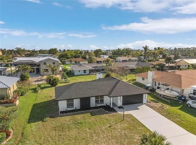 6043 Birnam Wood Ln, Fort Myers, Florida 33908
