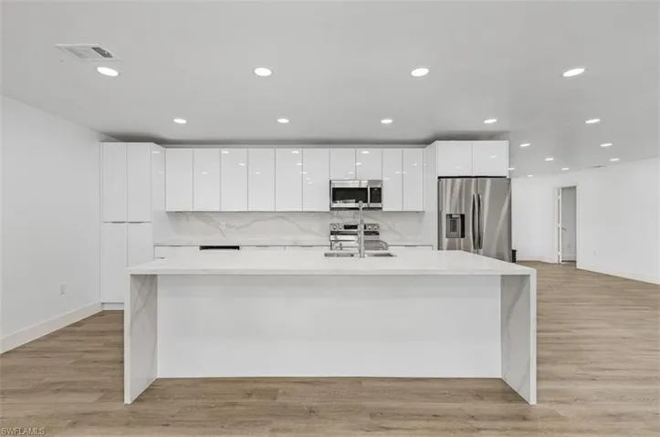 6043 Birnam Wood Ln, Fort Myers, Florida 33908