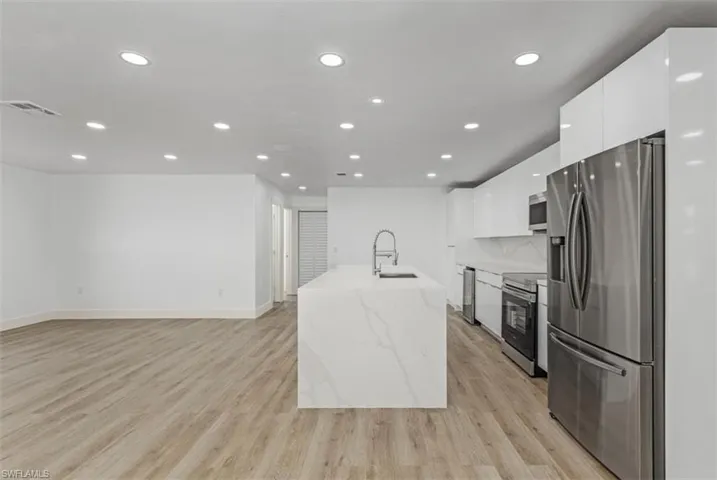 6043 Birnam Wood Ln, Fort Myers, Florida 33908